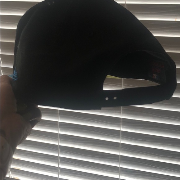 SnapBack NY Yankees hat - Picture 2 of 3